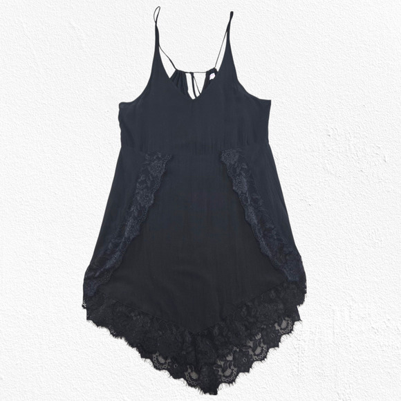 Free People Intimately Black Lace Slip Nightgown V-Neck Chemise Size Medium - Picture 1 of 11